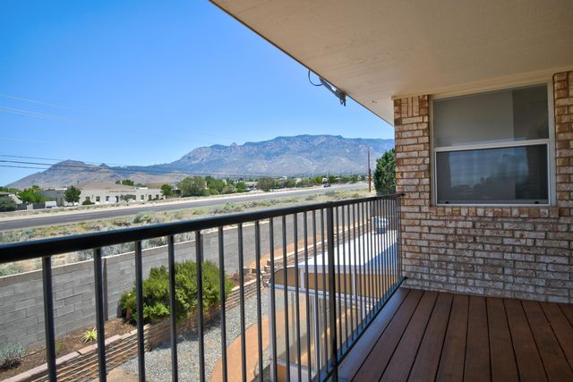 9515 Macallan Road NE, Albuquerque, NM 87109