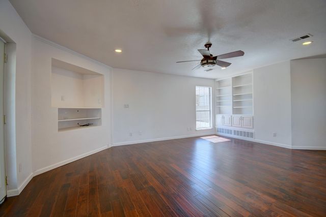 9515 Macallan Road NE, Albuquerque, NM 87109