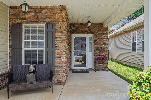 9640 Storybook Avenue NW, Concord, NC 28027