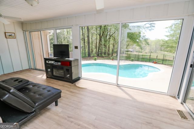 1017 Bruce Jackson Road, Newnan, GA 30263