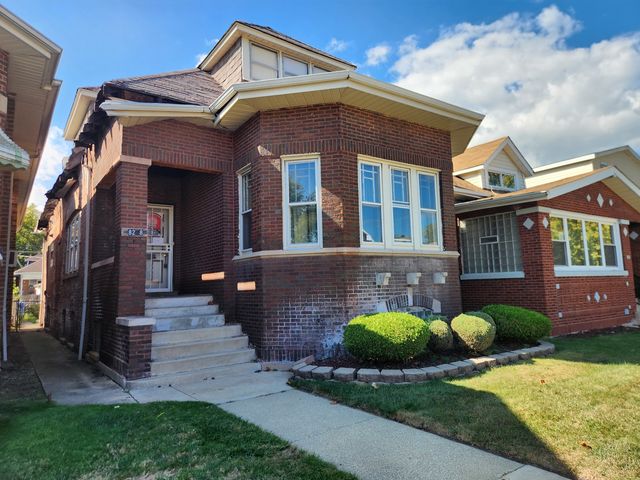 8228 S Saint Lawrence Avenue, Chicago, IL 60619