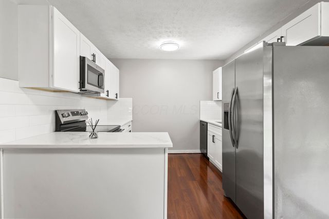 2121 Steffi Drive, Hilliard, OH 43026