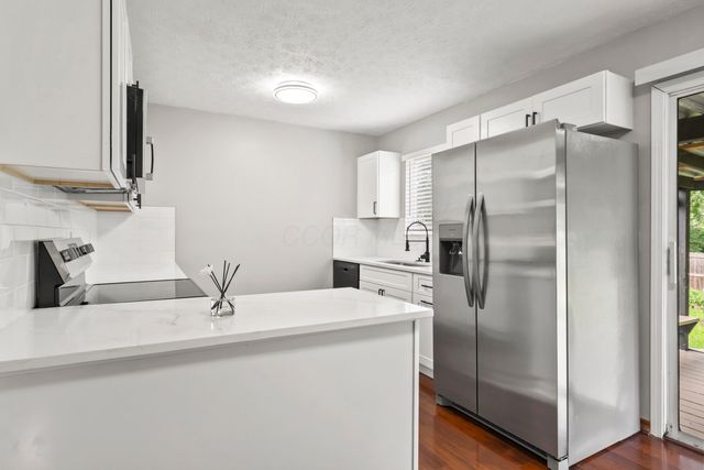 2121 Steffi Drive, Hilliard, OH 43026