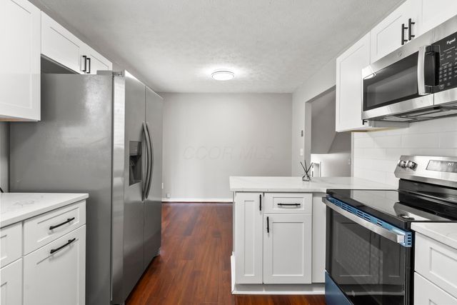 2121 Steffi Drive, Hilliard, OH 43026