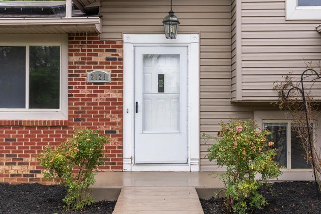 2121 Steffi Drive, Hilliard, OH 43026