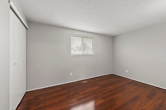 2121 Steffi Drive, Hilliard, OH 43026