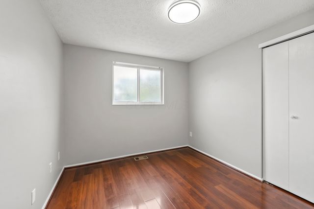 2121 Steffi Drive, Hilliard, OH 43026