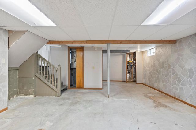 2121 Steffi Drive, Hilliard, OH 43026