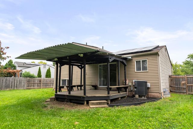 2121 Steffi Drive, Hilliard, OH 43026