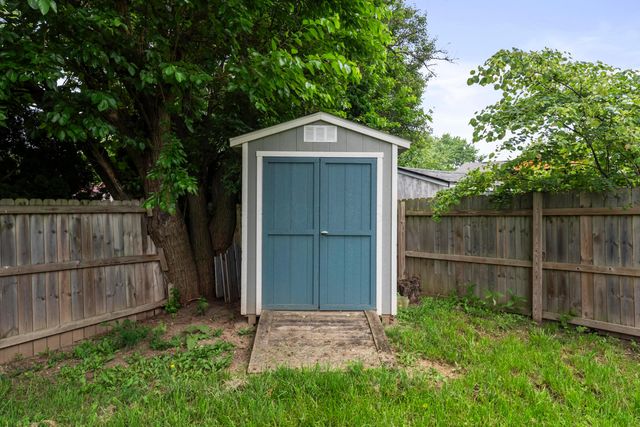 2121 Steffi Drive, Hilliard, OH 43026