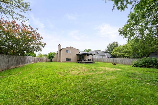 2121 Steffi Drive, Hilliard, OH 43026