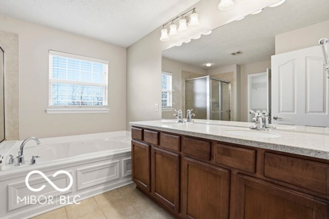 11978 Boothbay Lane, Fishers, IN 46037