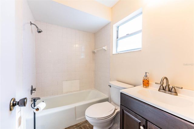 746 BARBER CIRCLE, Lakeland, FL 33803