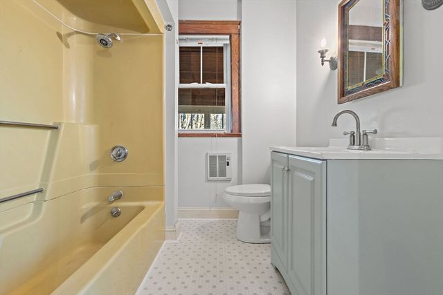 136 Mill St, Lancaster, MA 01523