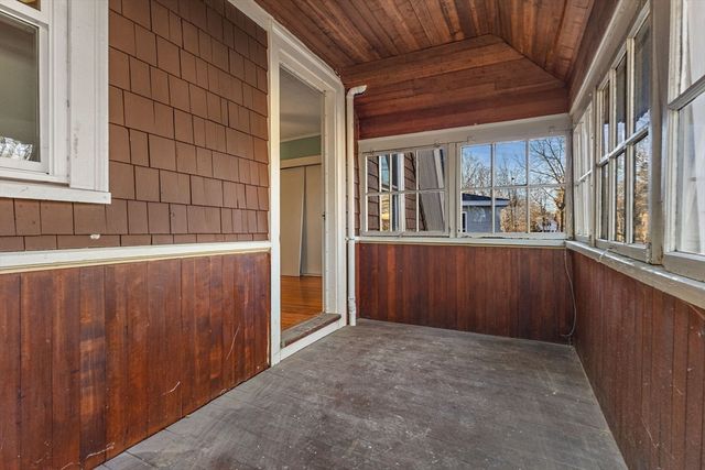 136 Mill St, Lancaster, MA 01523