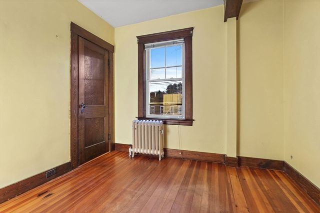 136 Mill St, Lancaster, MA 01523