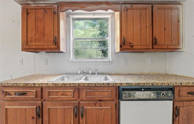 64 Ruby Drive, Woodbury, GA 30293