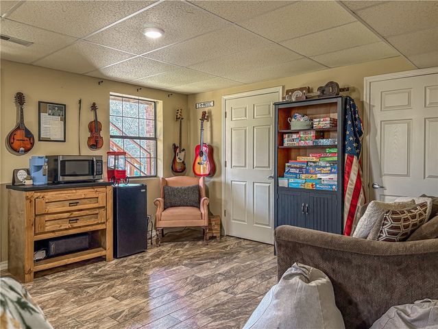 6609 Cottonwood Road, Harrison, AR 72601