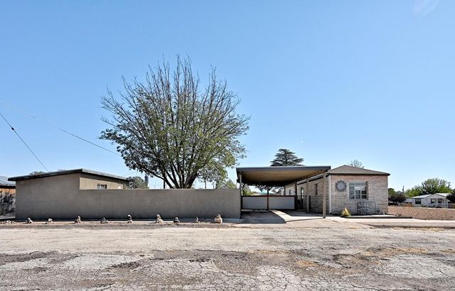 101 E 2nd St, Marfa, TX 79483