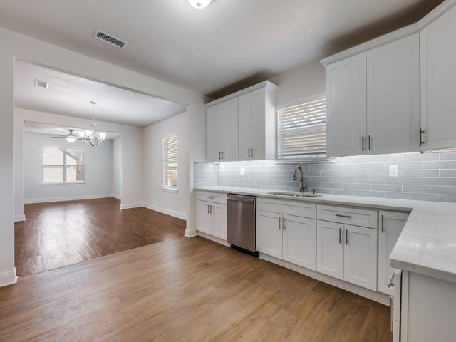 4306 Jamaica Street, Dallas, TX 75210