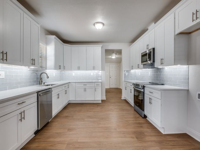 4306 Jamaica Street, Dallas, TX 75210