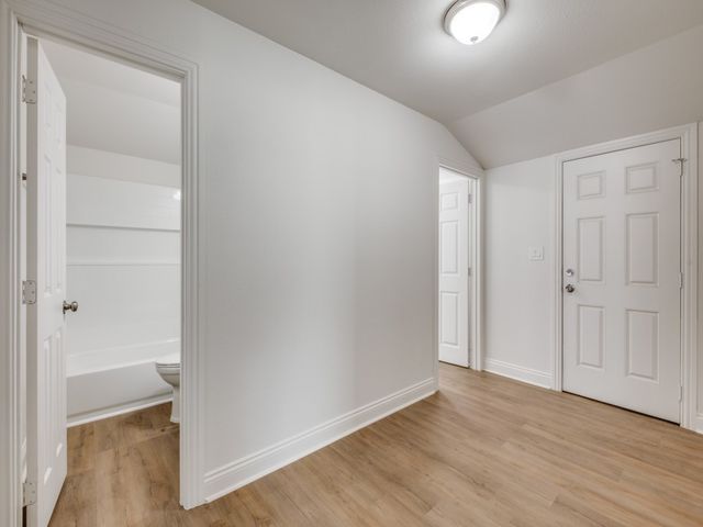 4306 Jamaica Street, Dallas, TX 75210