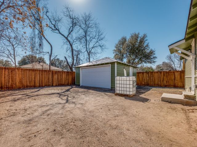 4306 Jamaica Street, Dallas, TX 75210