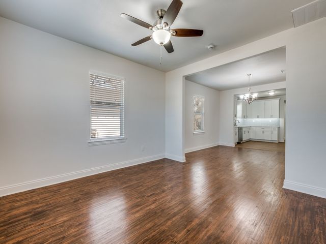 4306 Jamaica Street, Dallas, TX 75210