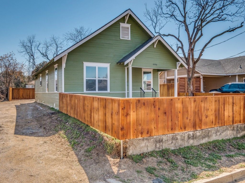 4306 Jamaica Street, Dallas, TX 75210