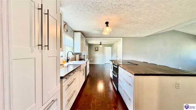 498 Boulder Drive, Elizabethtown, KY 42701