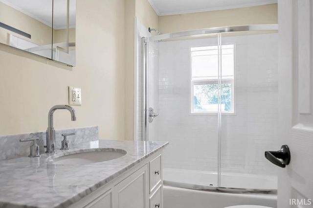 558 Pinewood Drive, Bedford, IN 47421