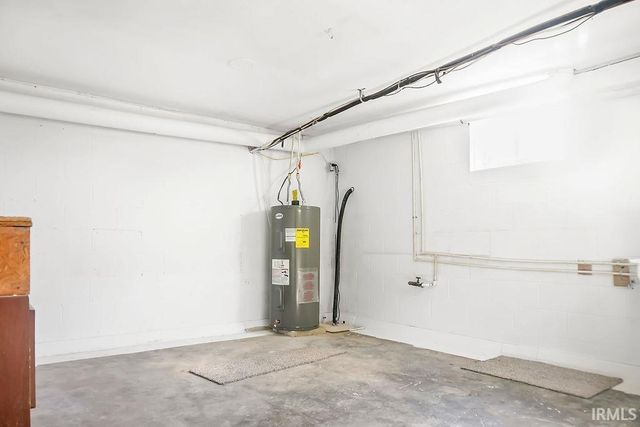 558 Pinewood Drive, Bedford, IN 47421