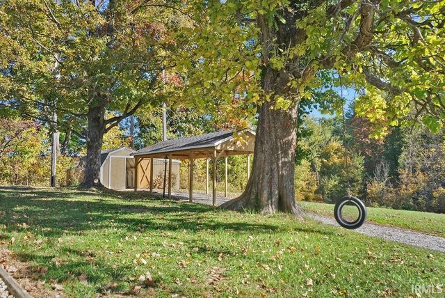 558 Pinewood Drive, Bedford, IN 47421