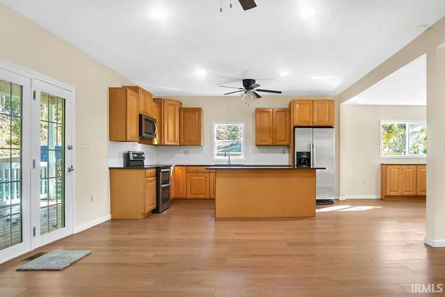 558 Pinewood Drive, Bedford, IN 47421