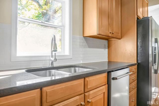 558 Pinewood Drive, Bedford, IN 47421