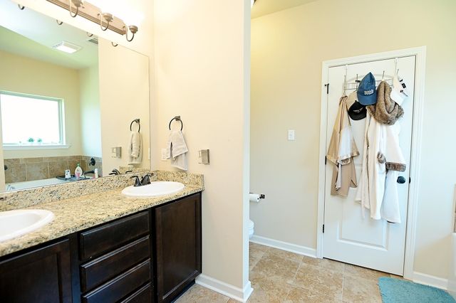 127 Petal Avenue, Thibodaux, LA 70301