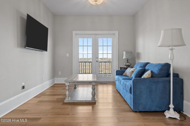 42 Sailview Drive, N Topsail Beach, NC 28460