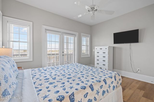 42 Sailview Drive, N Topsail Beach, NC 28460