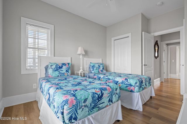 42 Sailview Drive, N Topsail Beach, NC 28460
