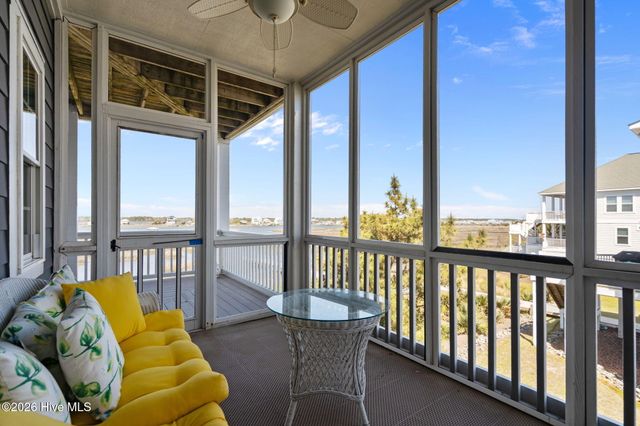 42 Sailview Drive, N Topsail Beach, NC 28460