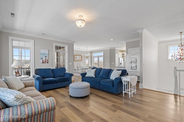 42 Sailview Drive, N Topsail Beach, NC 28460