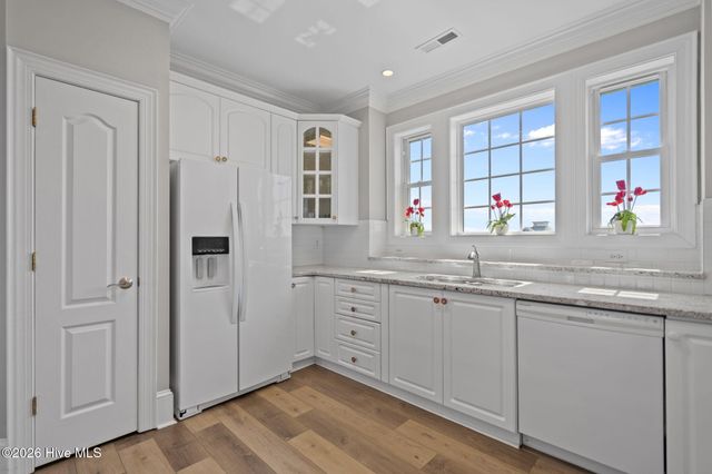 42 Sailview Drive, N Topsail Beach, NC 28460