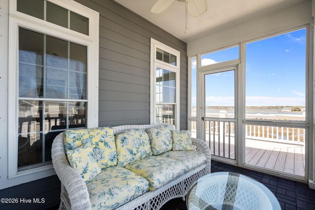 42 Sailview Drive, N Topsail Beach, NC 28460