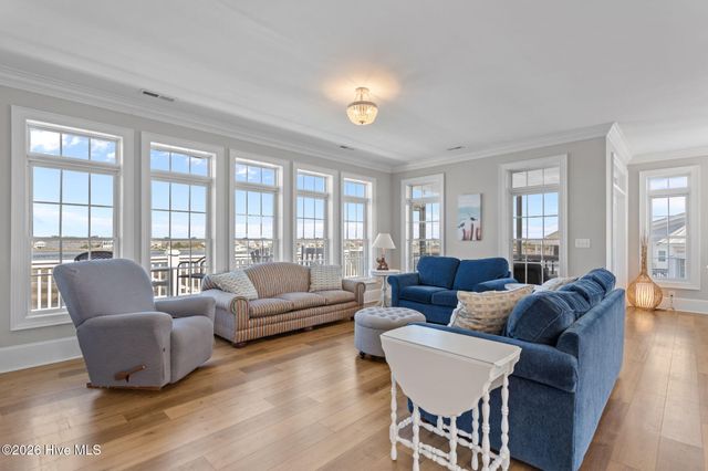 42 Sailview Drive, N Topsail Beach, NC 28460