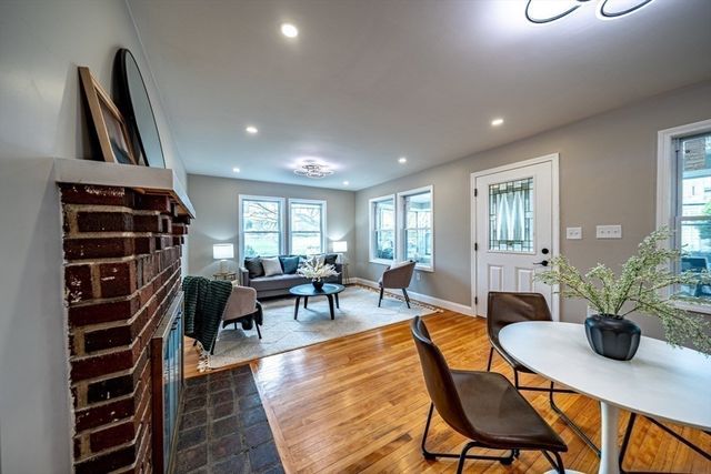 12 Wass St, Lynn, MA 01902