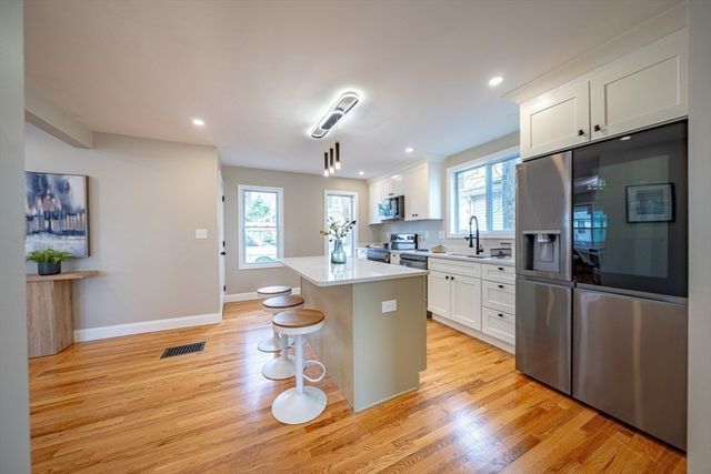 12 Wass St, Lynn, MA 01902