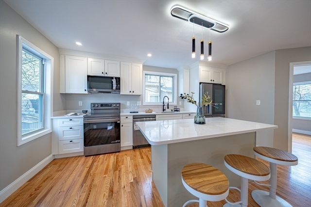 12 Wass St, Lynn, MA 01902