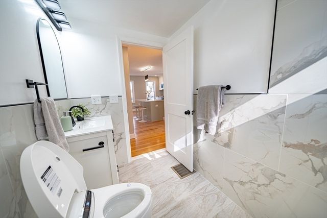 12 Wass St, Lynn, MA 01902