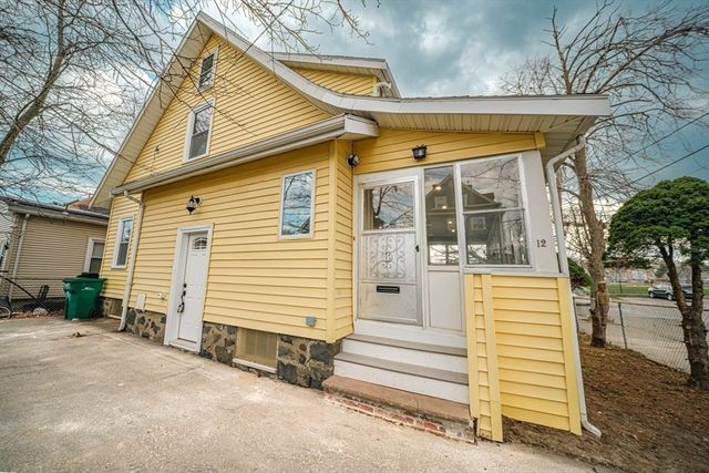 12 Wass St, Lynn, MA 01902