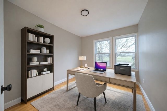 12 Wass St, Lynn, MA 01902